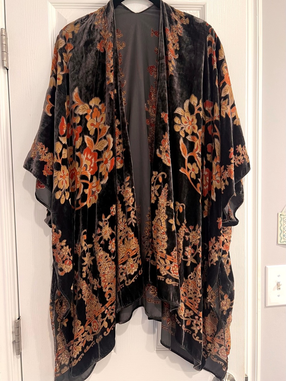 Karlie Burnout Velvet Charcoal Open Kimono Layering Warm Florals Kaftan OS Boho